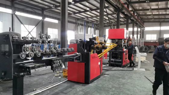 18000kg αυτόματη μηχανή συγκόλλησης 400-500A ρεύμα συγκόλλησης